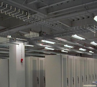 什么情况下电缆桥架需要加防护罩